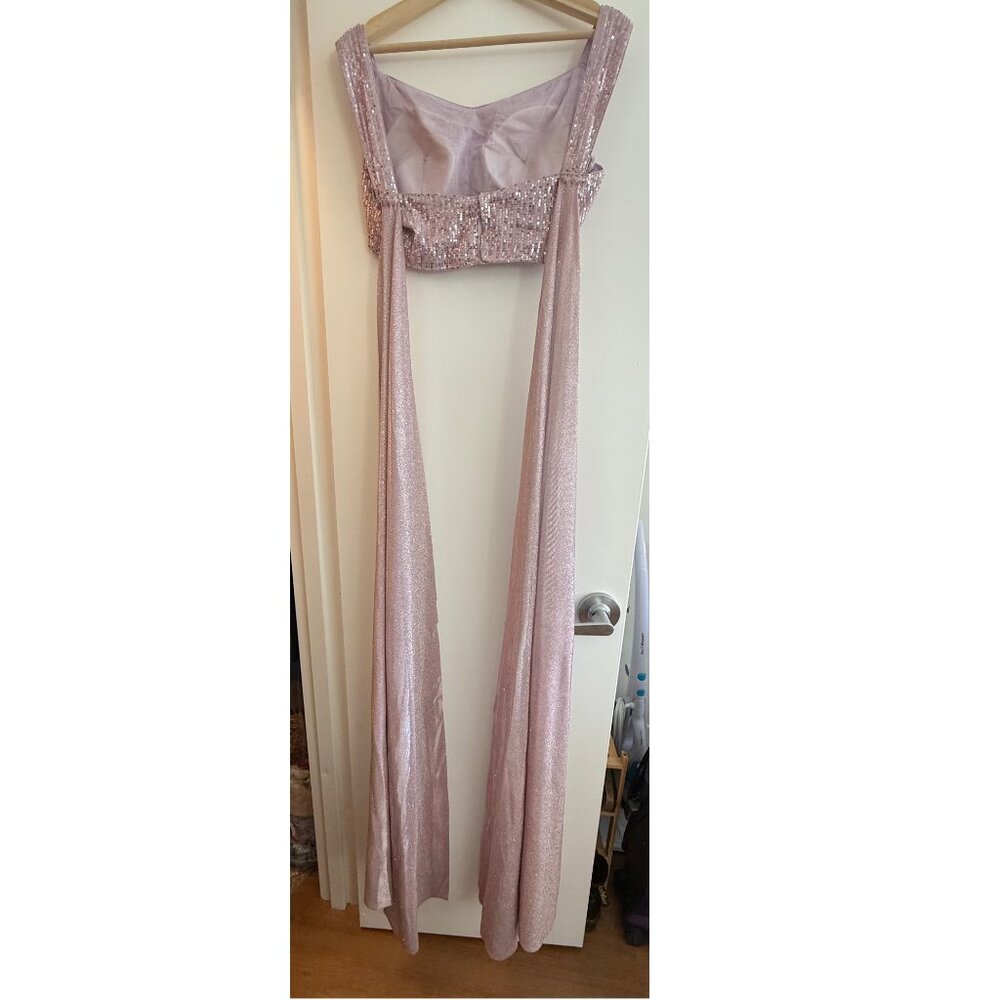 Lavender Sequins Lehenga with Shimmer Attached Dupatta - Picture 11 of 12